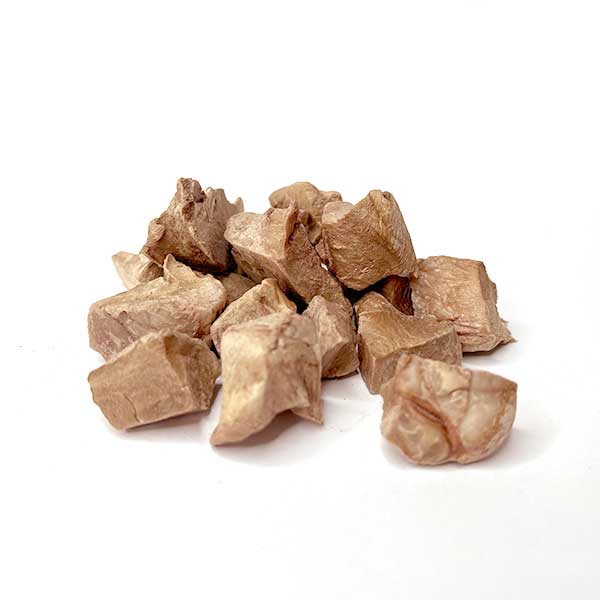 PetWell freeze-dried lamb hearts natural taurine-rich organ treats for pets, pieces